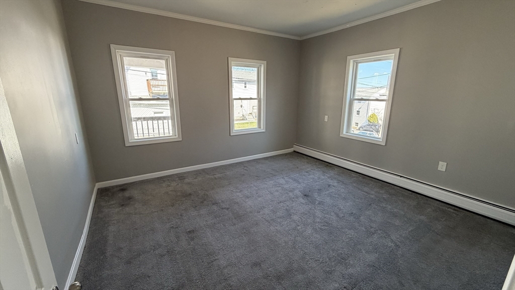 529 Warren Street Fall River, MA 02721 - Photo 5 of 42