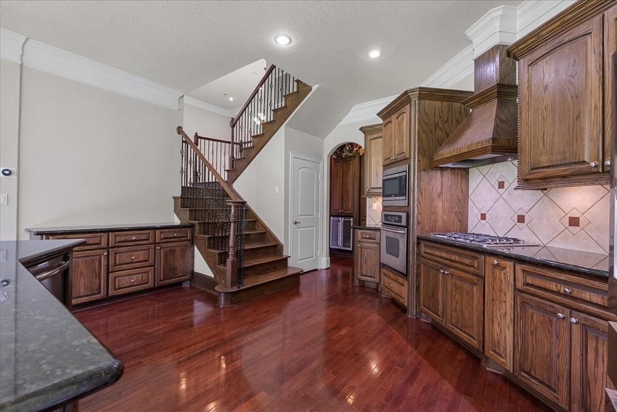 205 Del Monte Drive Friendswood, TX 77546 - Photo 24 of 50