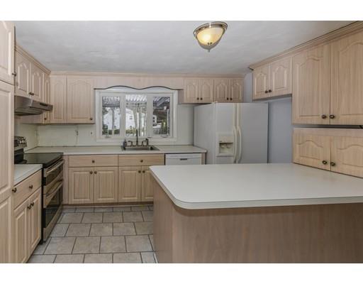 73 Chute Road Dedham, MA 02026 - Photo 8 of 28