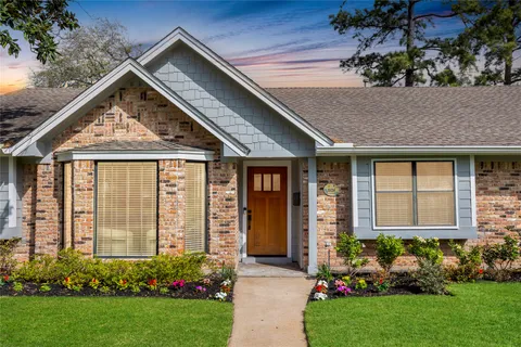 $759,900 | 1126 Del Norte Street, Houston, TX 77018