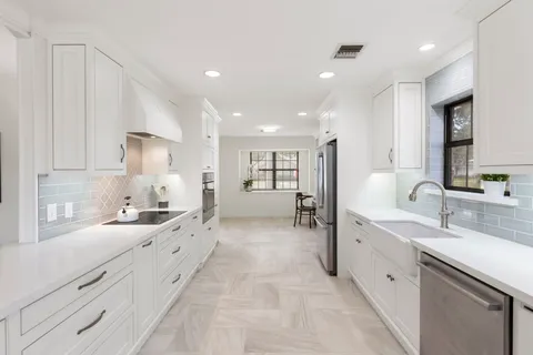 $759,900 | 1126 Del Norte Street, Houston, TX 77018