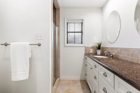 $759,900 | 1126 Del Norte Street, Houston, TX 77018
