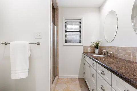 $759,900 | 1126 Del Norte Street, Houston, TX 77018