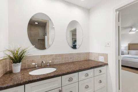 $759,900 | 1126 Del Norte Street, Houston, TX 77018