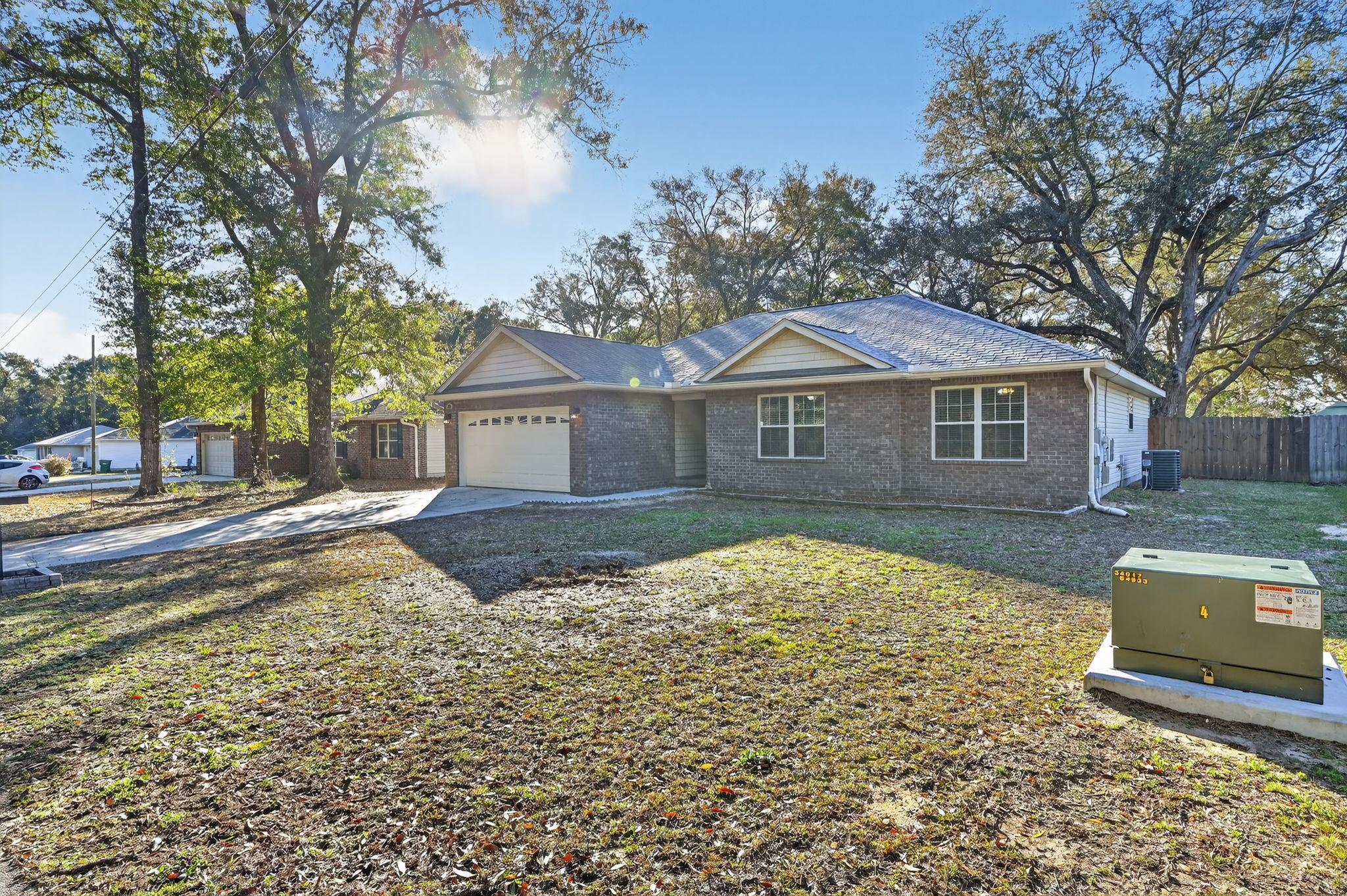 202 Mary Lane Crestview, FL 32536 - Photo 10 of 38