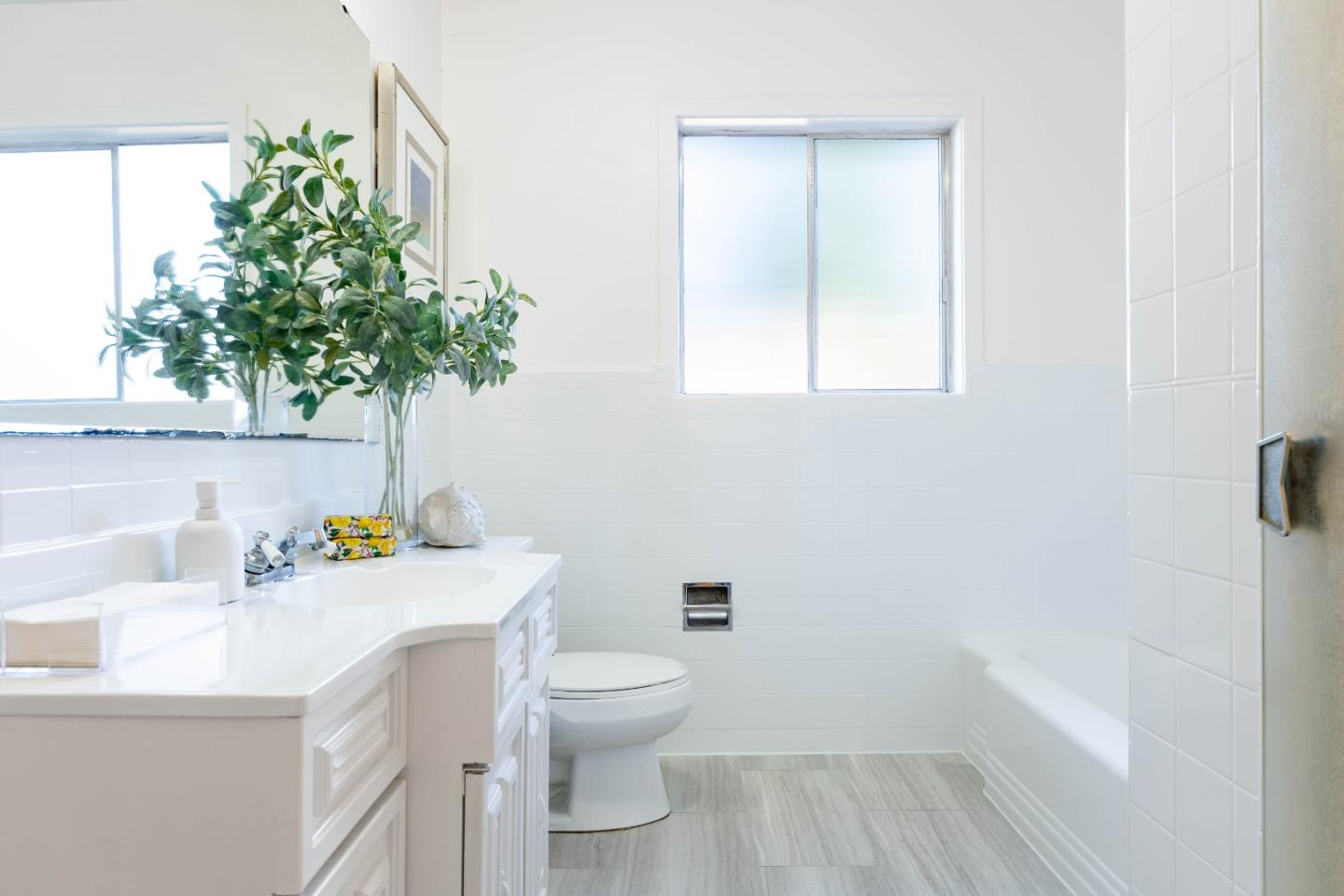 764 Parma Way Los Altos, CA 94024 - Photo 16 of 21 a bathroom with a sink a toilet and a bathtub