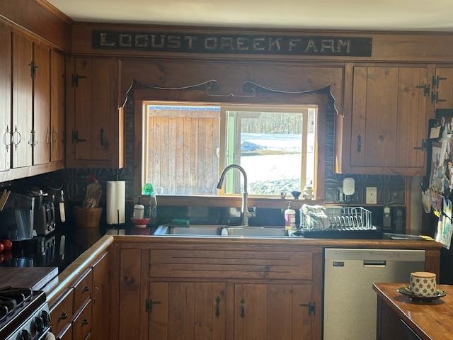 1821 Chateauguay Road Barnard, VT 05032 - Photo 12 of 39