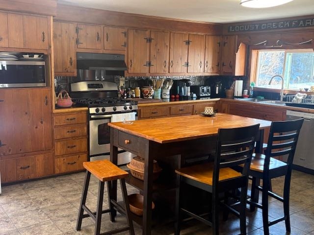 1821 Chateauguay Road Barnard, VT 05032 - Photo 6 of 39