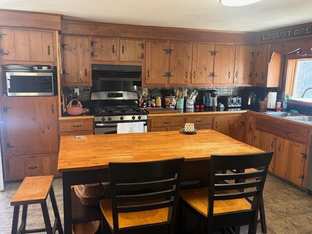 1821 Chateauguay Road Barnard, VT 05032 - Photo 8 of 39