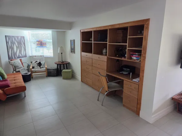 $2,400 | 1831 Sabal Palm Drive, Unit 303, Davie, FL 33324