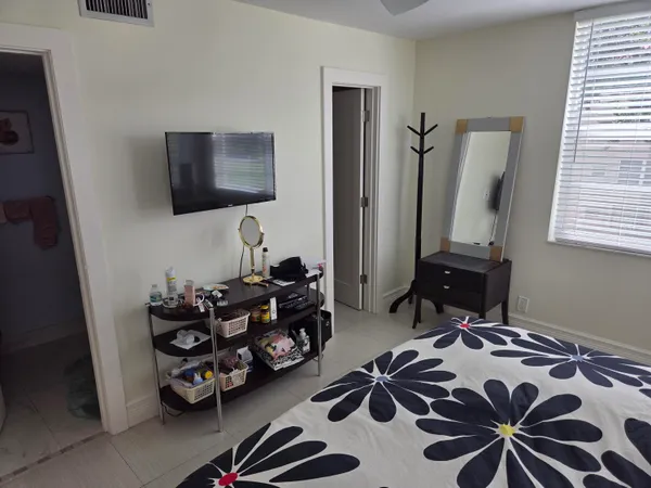 $2,400 | 1831 Sabal Palm Drive, Unit 303, Davie, FL 33324