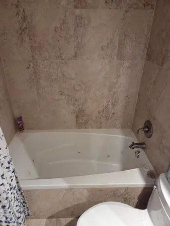 $2,400 | 1831 Sabal Palm Drive, Unit 303, Davie, FL 33324