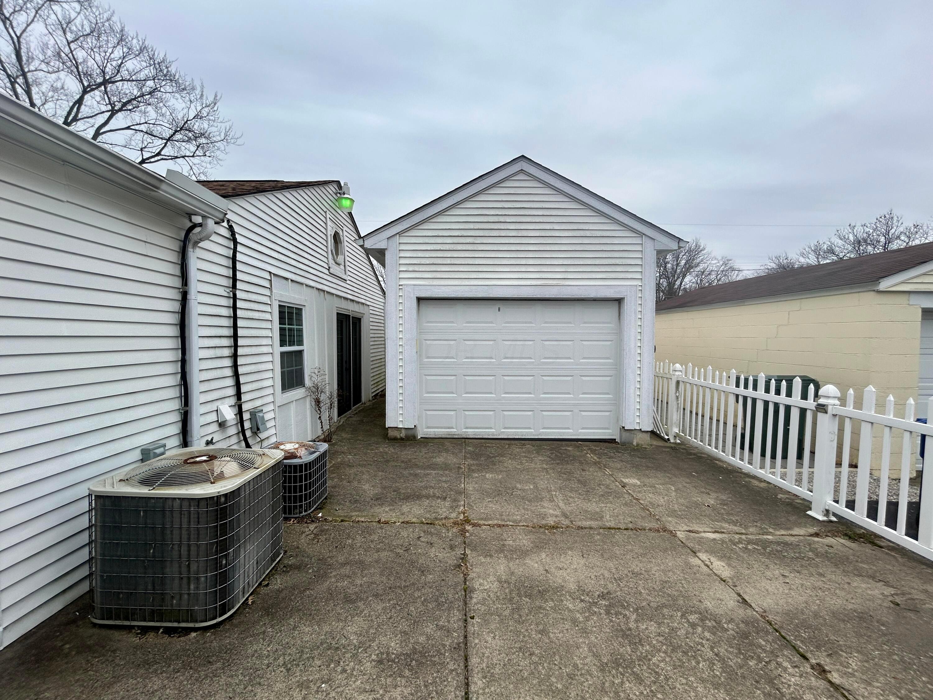 673 Wetmore Road Columbus, OH 43214 - Photo 41 of 43 IMG_6084