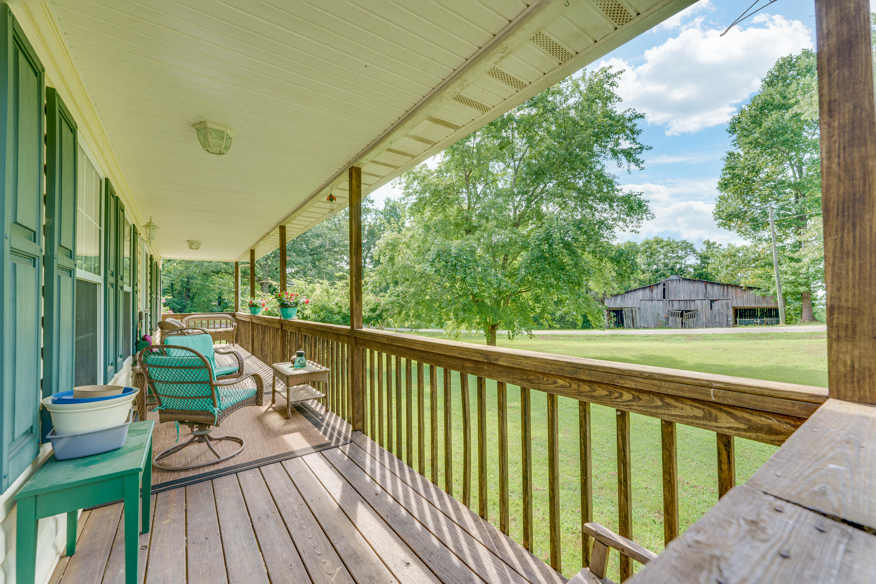 714 Derrick Road Dandridge, TN 37725 - Photo 2 of 26 2 - front deck_