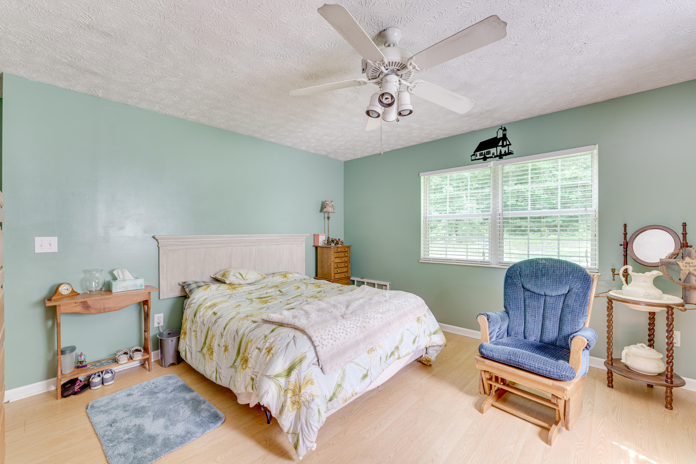 714 Derrick Road Dandridge, TN 37725 - Photo 17 of 26 12 - bed 2