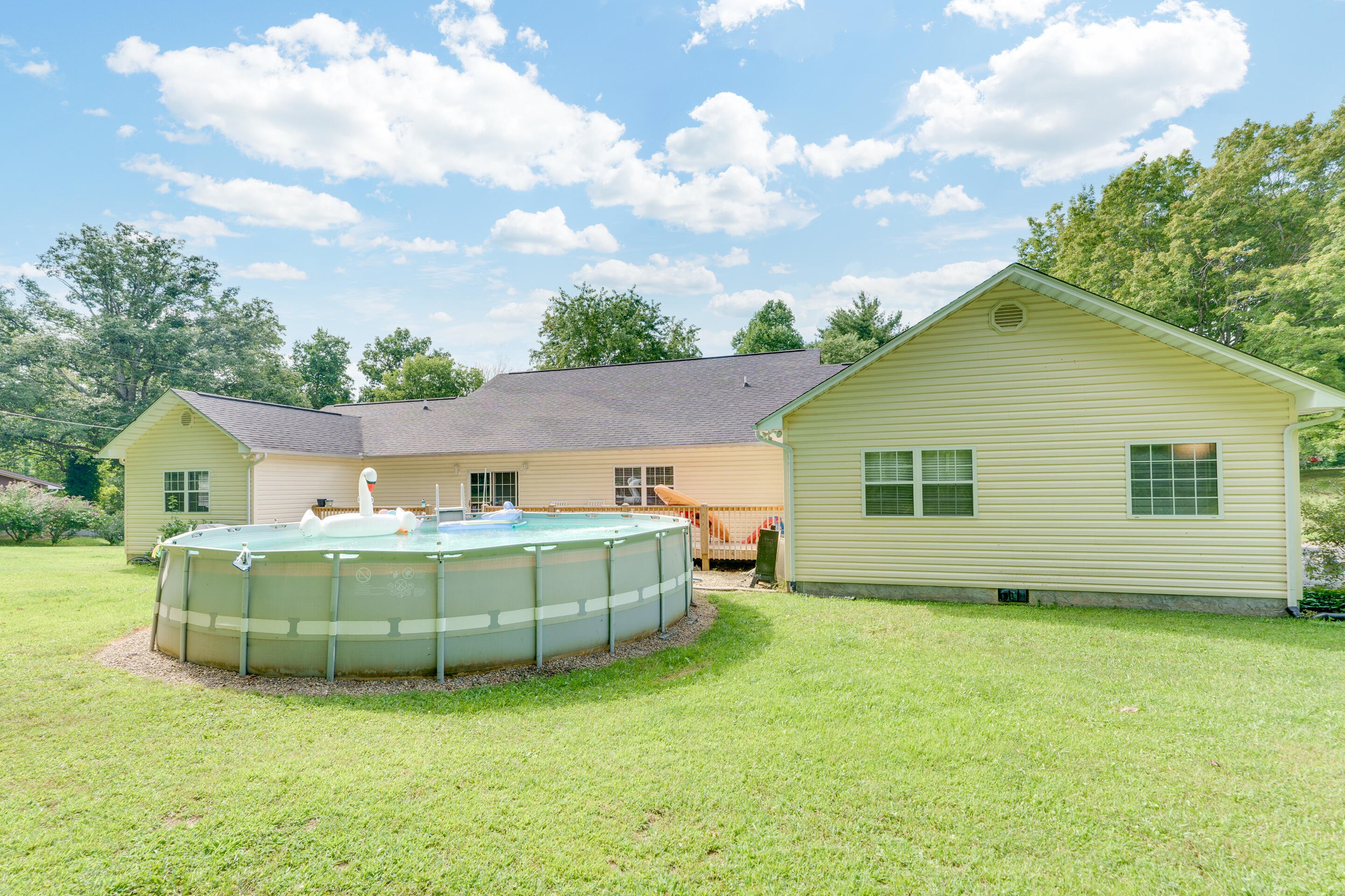 714 Derrick Road Dandridge, TN 37725 - Photo 25 of 26 18 - rear view_