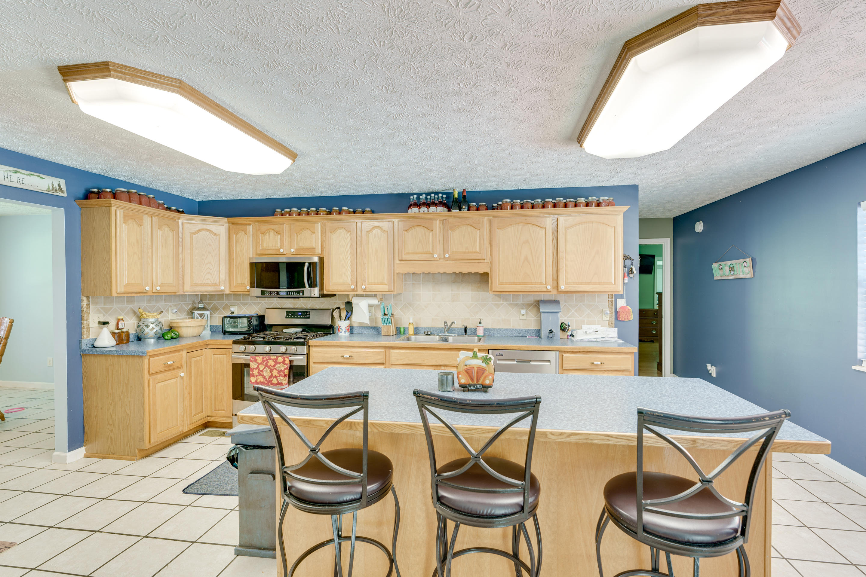 714 Derrick Road Dandridge, TN 37725 - Photo 4 of 26 3 - kitchen 1