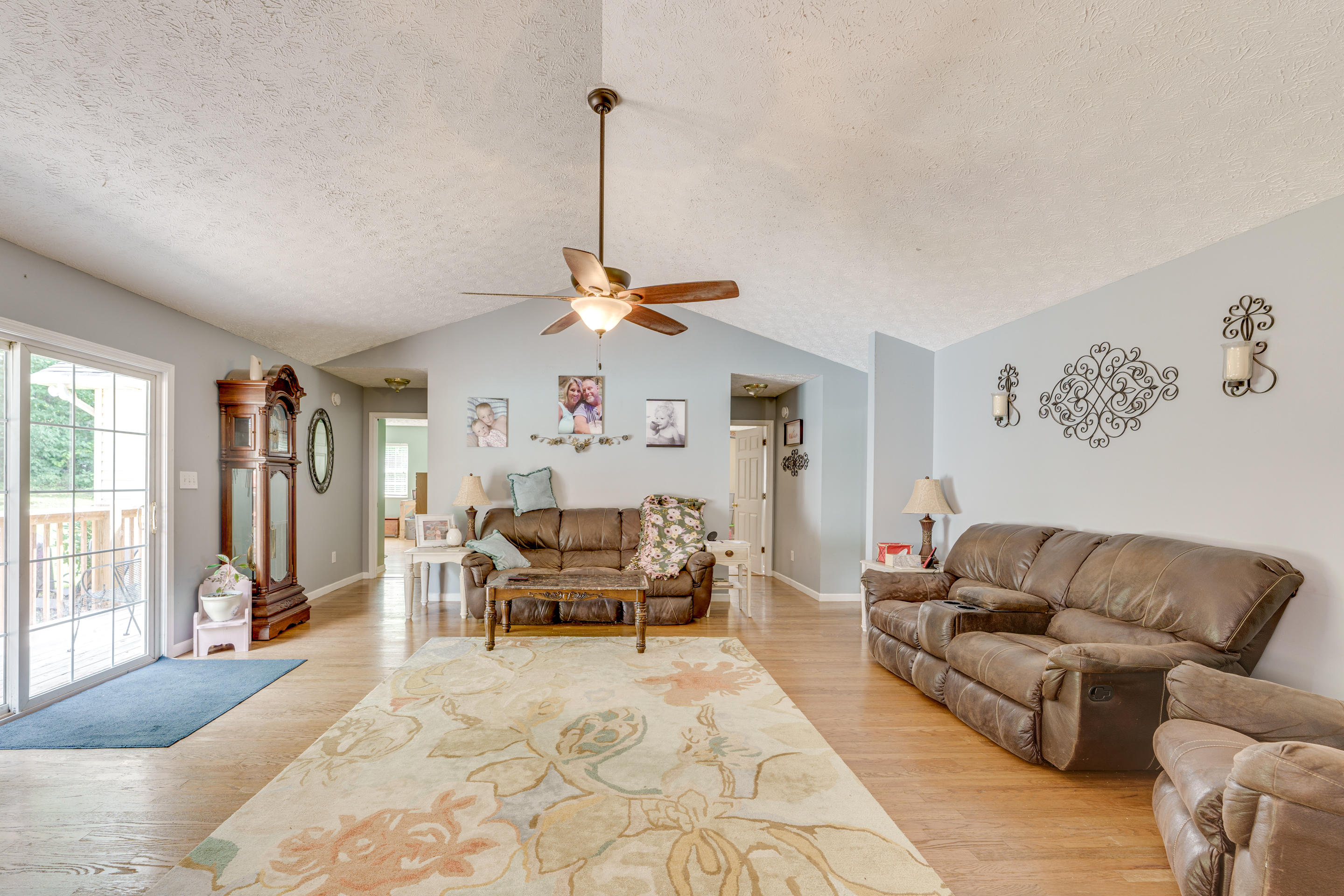 714 Derrick Road Dandridge, TN 37725 - Photo 6 of 26 4.5