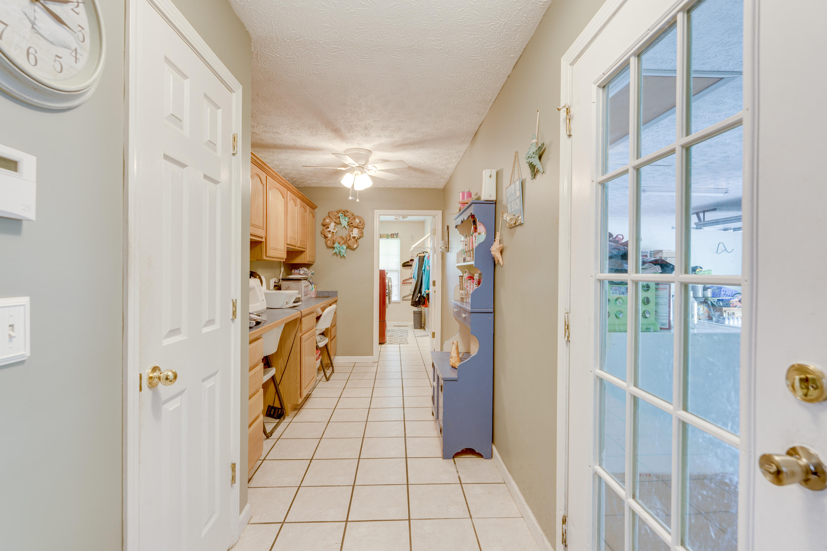 714 Derrick Road Dandridge, TN 37725 - Photo 10 of 26 6 - hallway 1