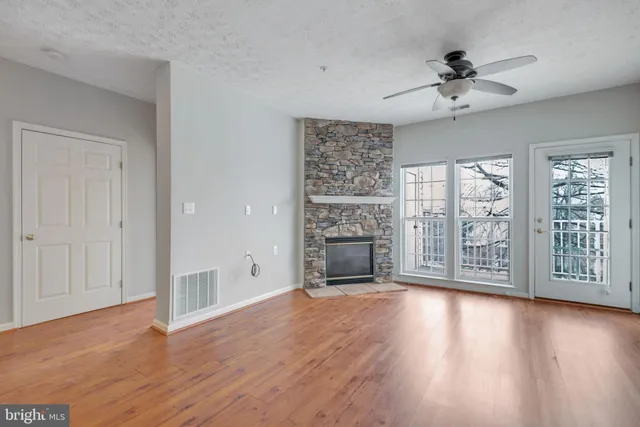 $2,400 | 2400 Chestnut Terrace Court, Unit 203, Odenton, MD 21113