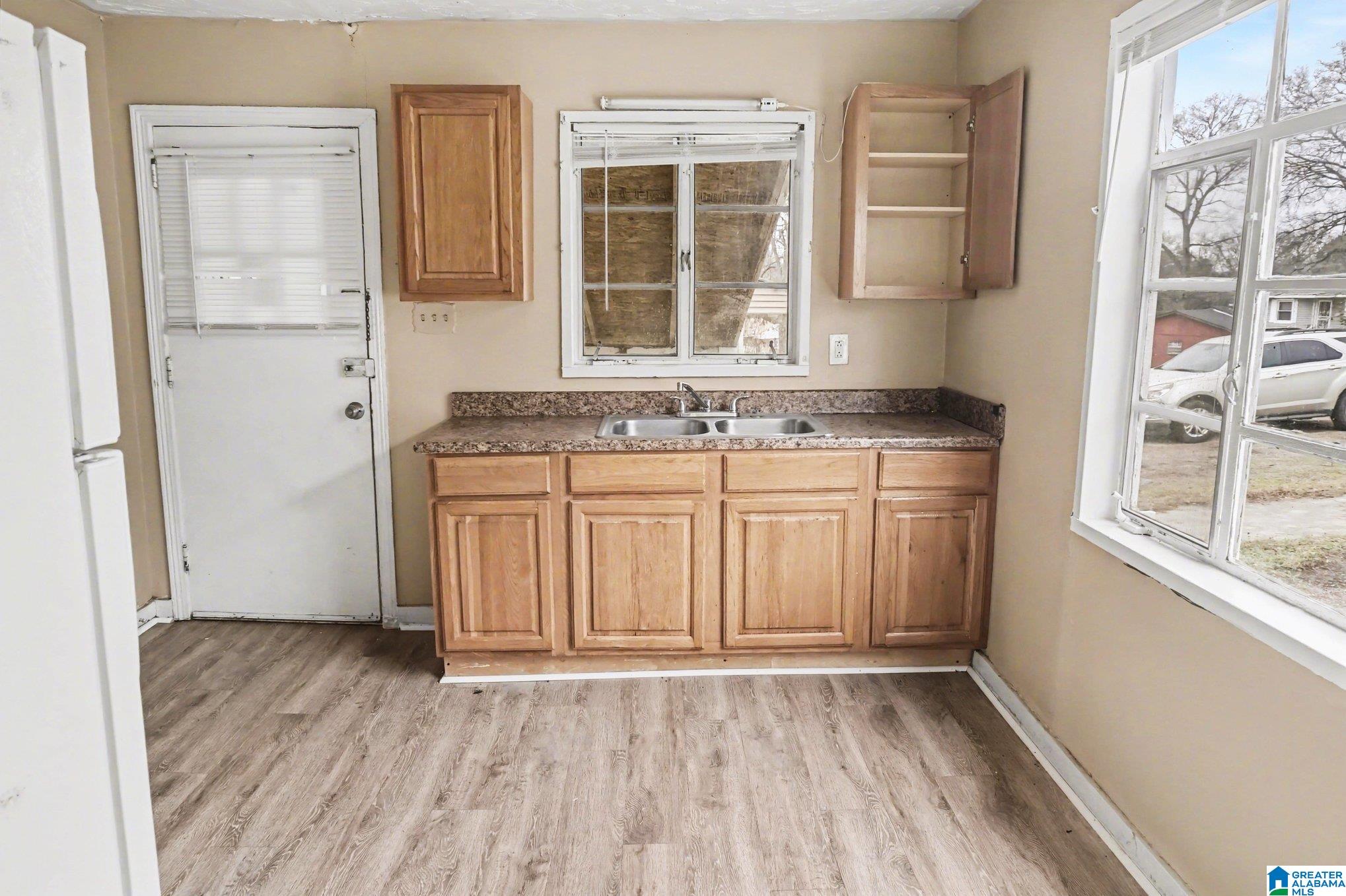 1520 17th Way Southwest Birmingham, AL 35211 - Photo 7 of 15