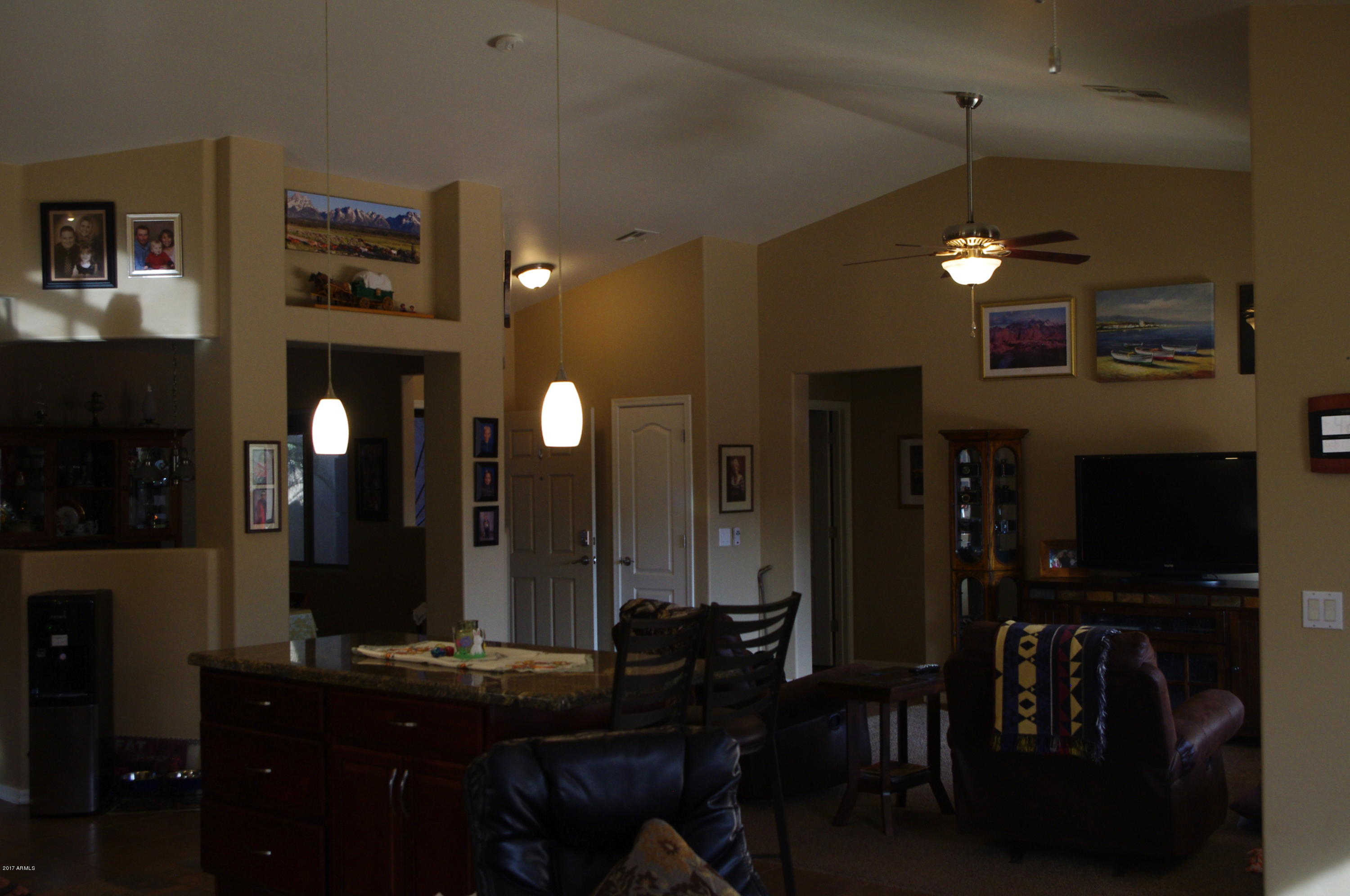 17577 West Spring Lane Surprise, AZ 85388 - Photo 11 of 24 IMGP2615