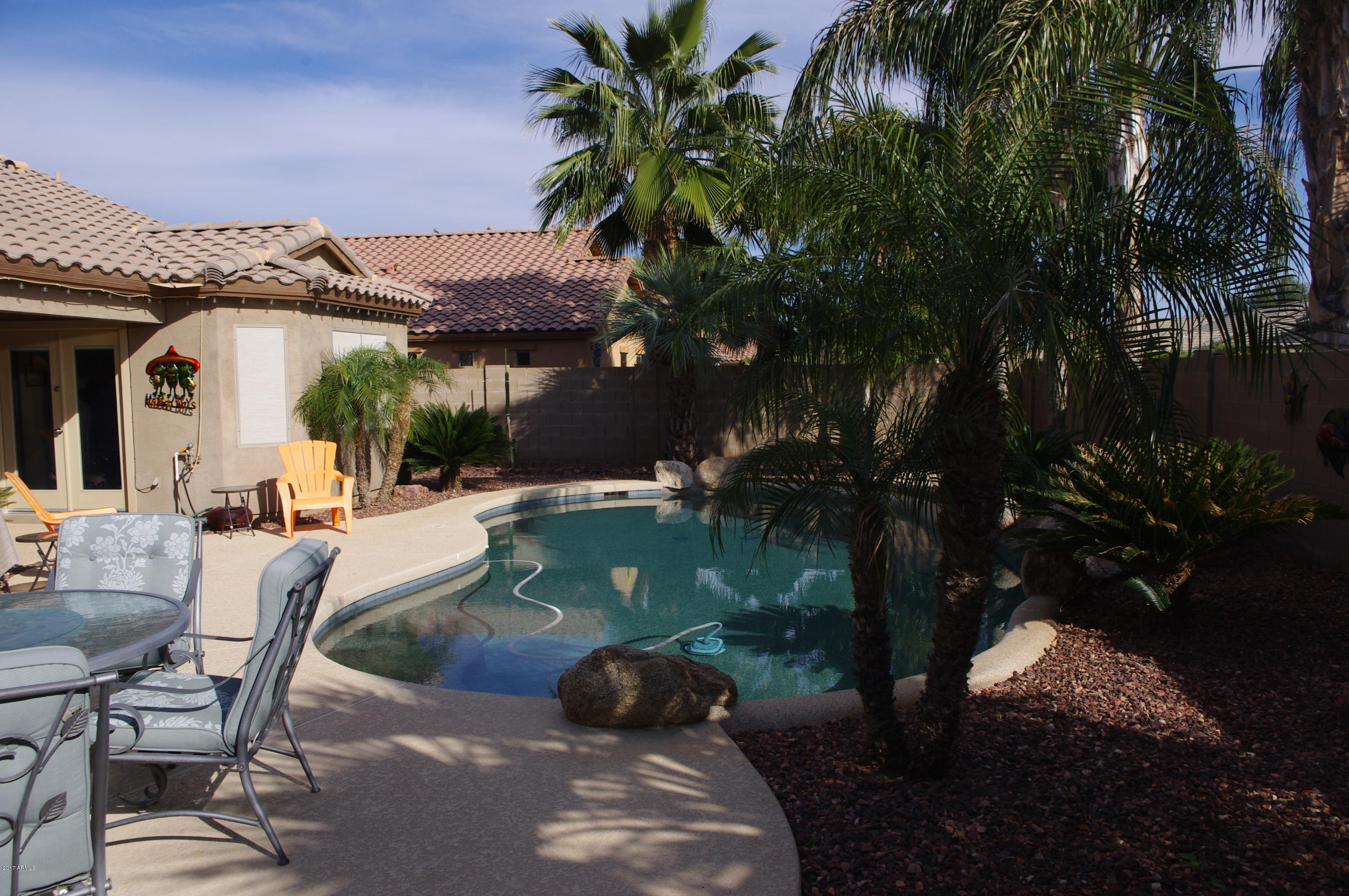 17577 West Spring Lane Surprise, AZ 85388 - Photo 6 of 24 IMGP2605