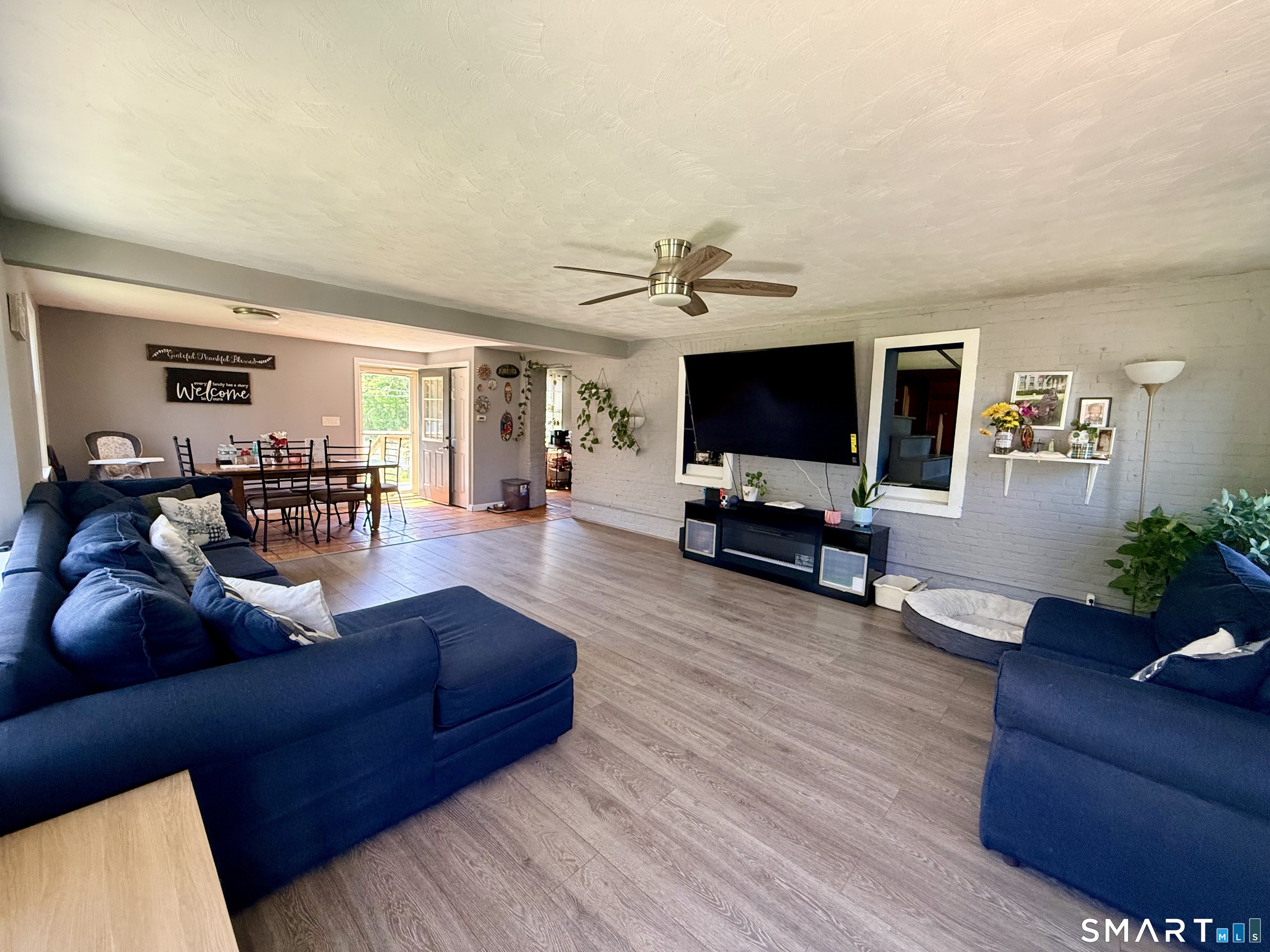 61 Crane Road Ellington, CT 06029 - Photo 8 of 26
