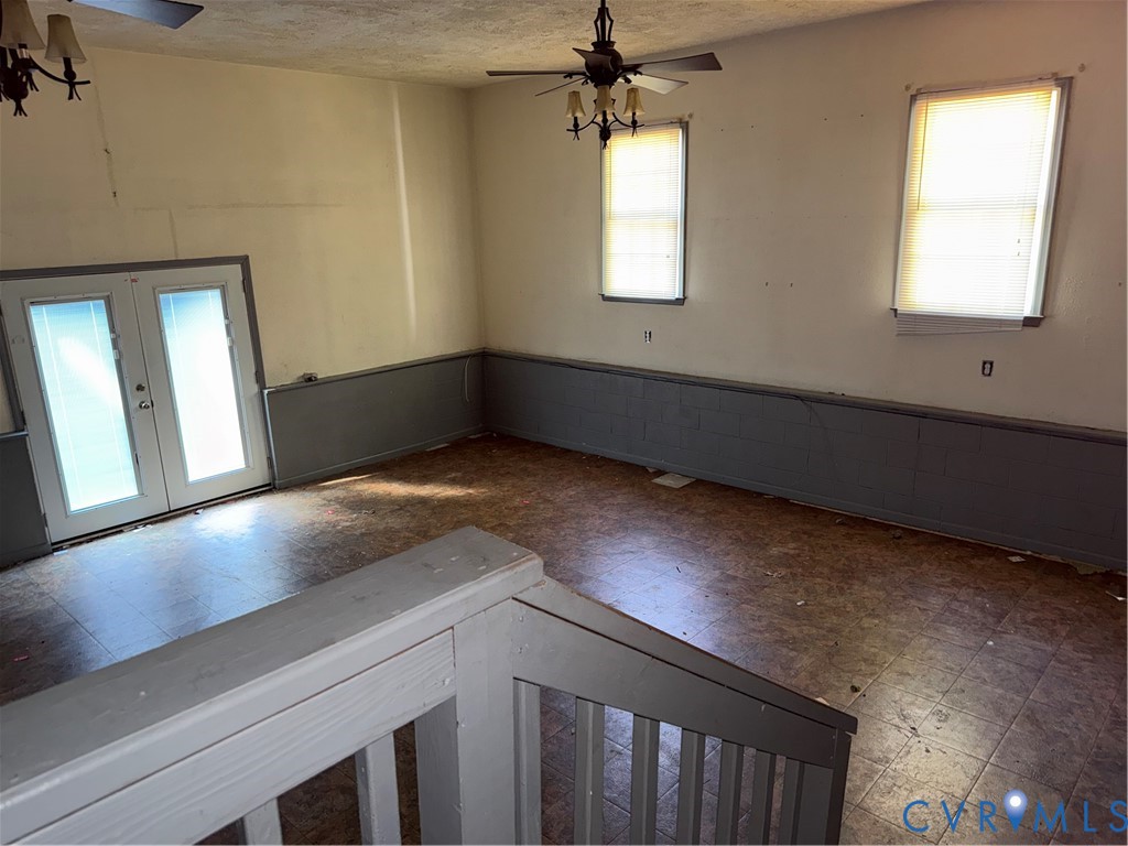 19001 Indian Road Petersburg, VA 23805 - Photo 5 of 14