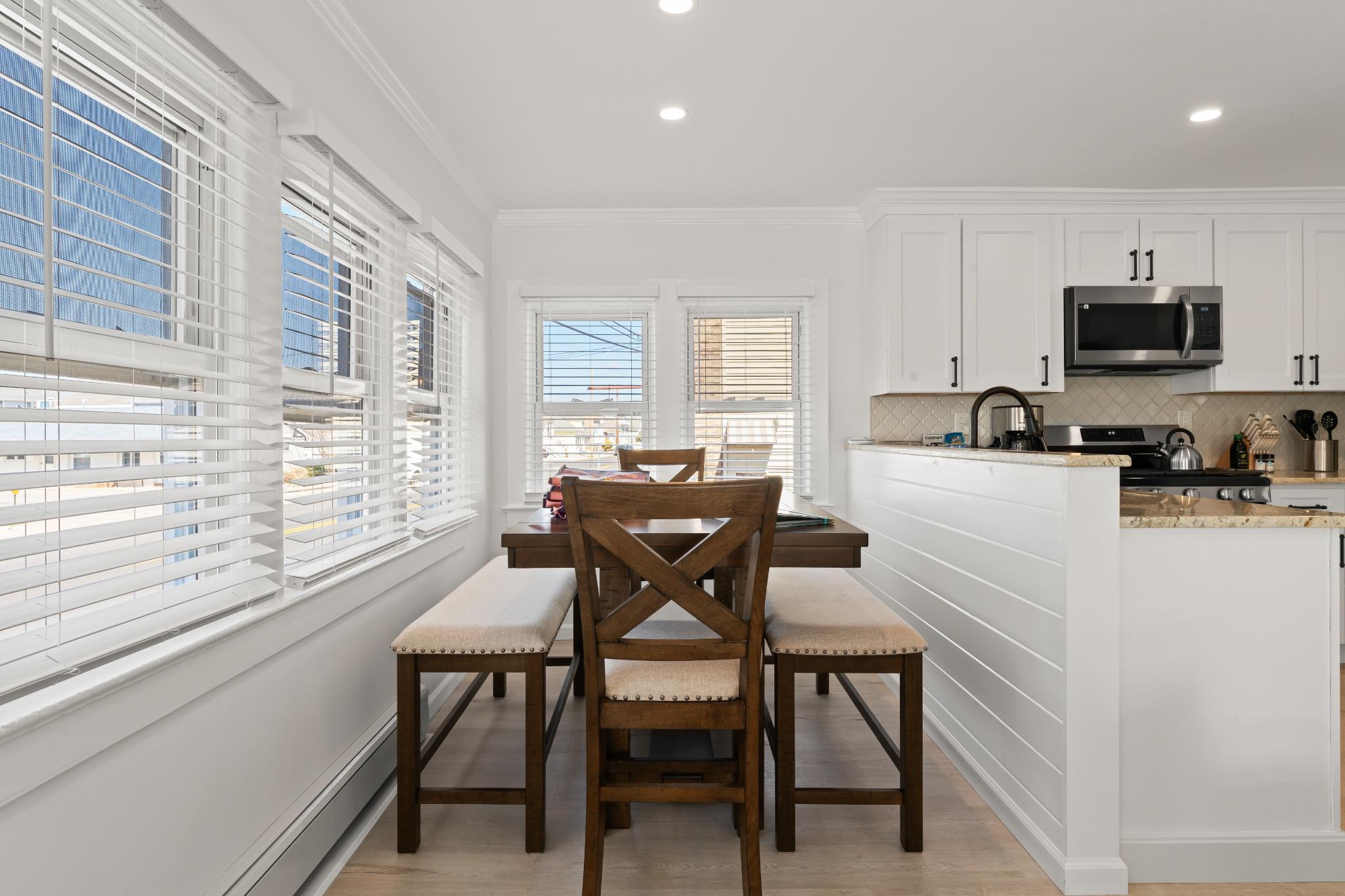 140 North Ocean Avenue Point Pleasant Beach, NJ 08742 - Photo 14 of 70 Unit 1 Dining