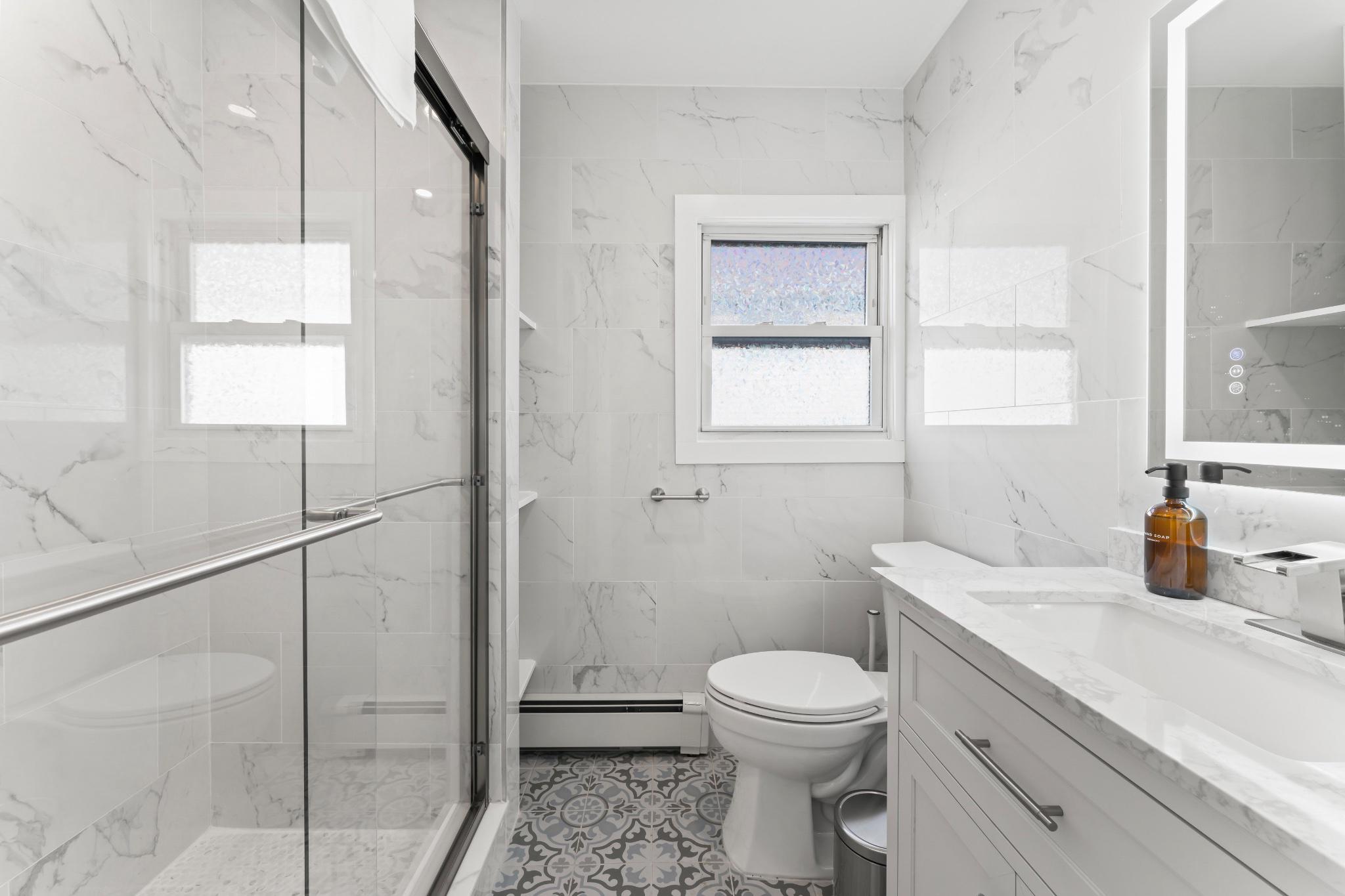 140 North Ocean Avenue Point Pleasant Beach, NJ 08742 - Photo 21 of 70 Unit 1 Bathroom 1