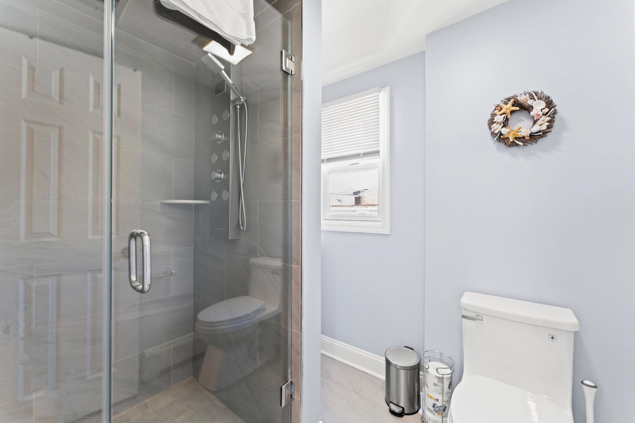 140 North Ocean Avenue Point Pleasant Beach, NJ 08742 - Photo 45 of 70 Unit 2 Bathroom
