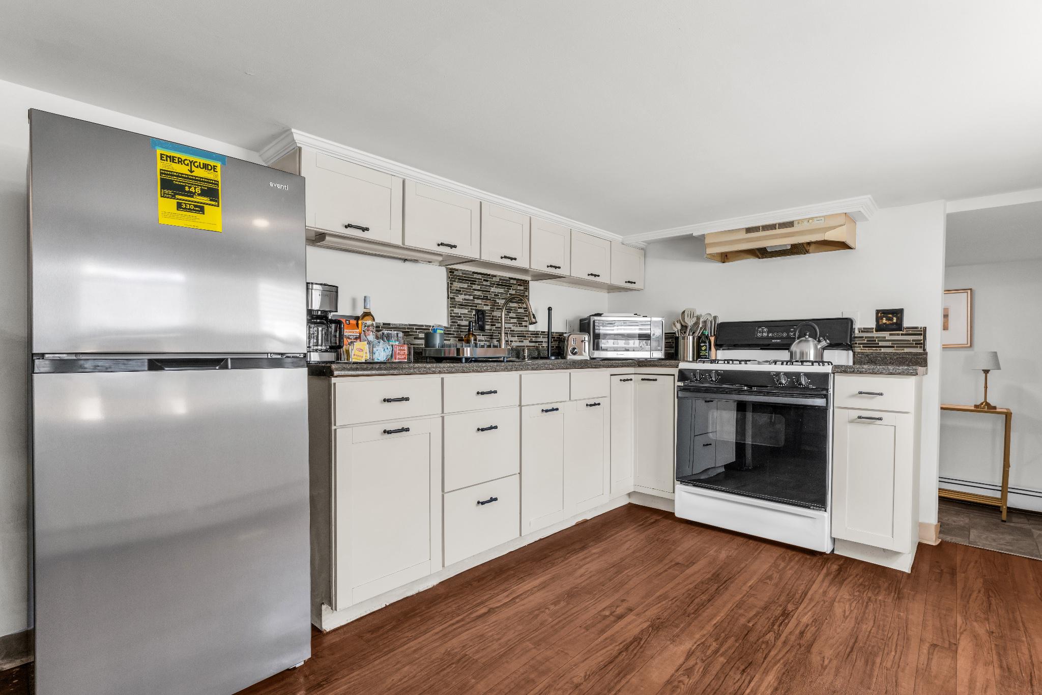 140 North Ocean Avenue Point Pleasant Beach, NJ 08742 - Photo 51 of 70 Unit 3 Kitchen