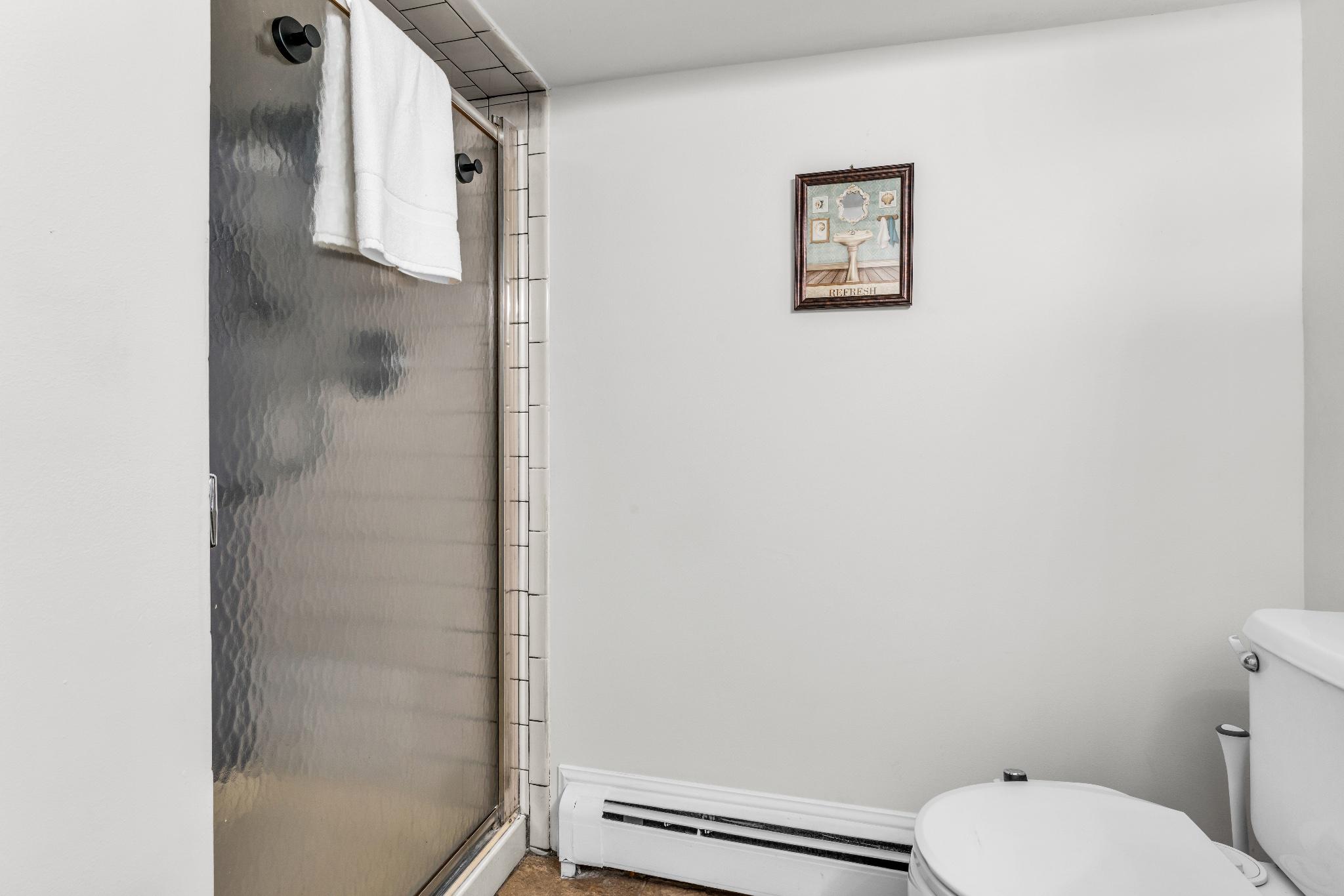 140 North Ocean Avenue Point Pleasant Beach, NJ 08742 - Photo 56 of 70 Unit 3 Bathroom