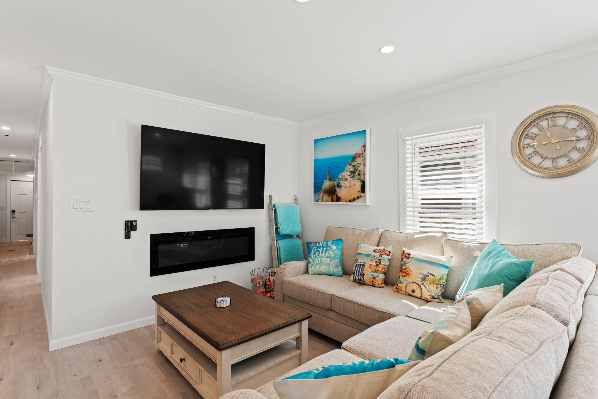 140 North Ocean Avenue Point Pleasant Beach, NJ 08742 - Photo 7 of 70 Unit 1 Livingroom