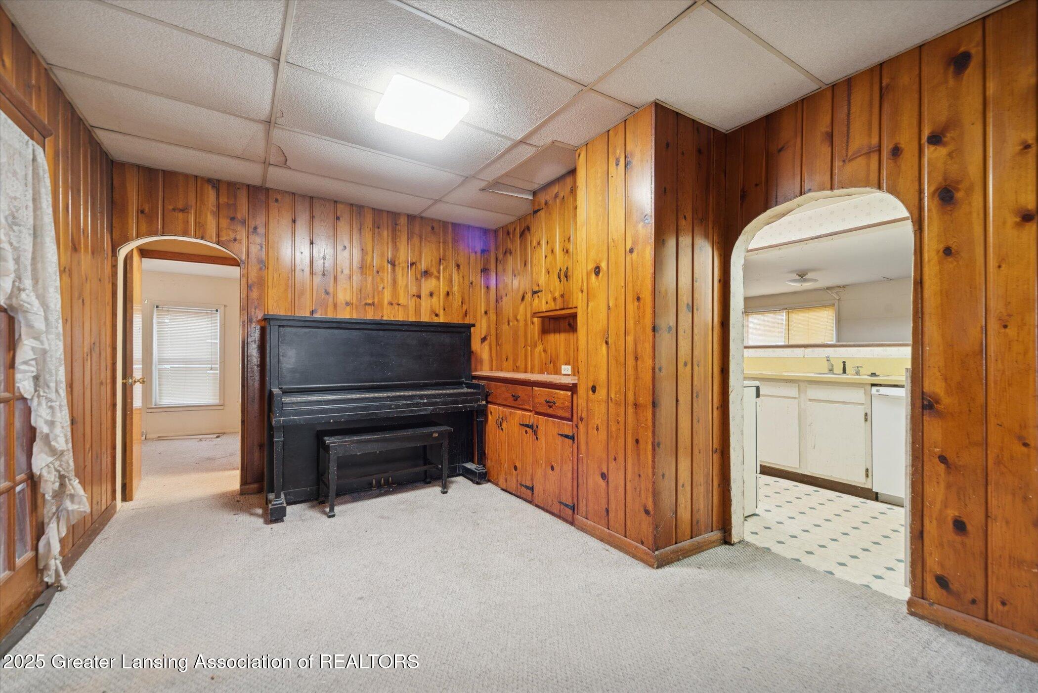 15918 Turner Road Lansing, MI 48906 - Photo 10 of 35 14-15918 Turner Rd Lansing-Windowstill