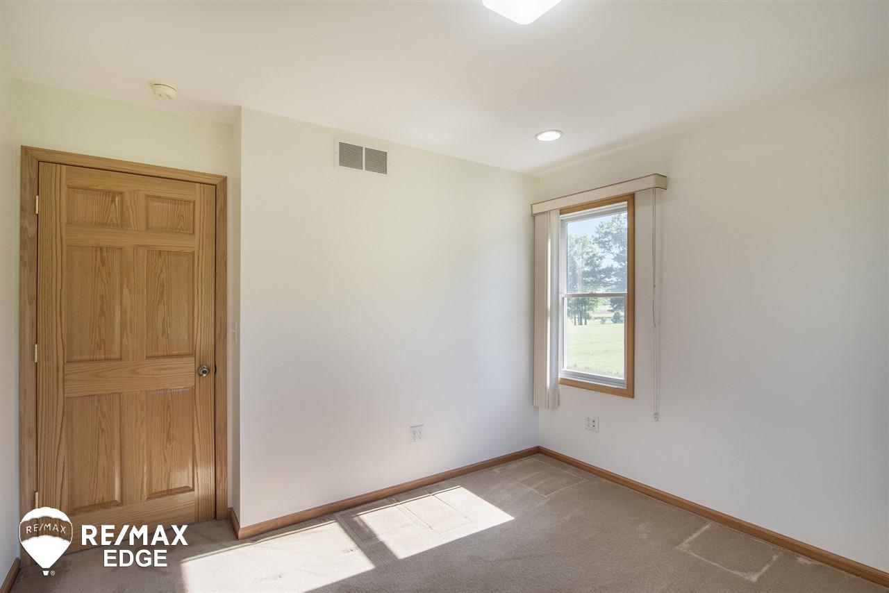 5825 Genesee Road Lapeer, MI 48446 - Photo 29 of 38 50014451-28.JPG