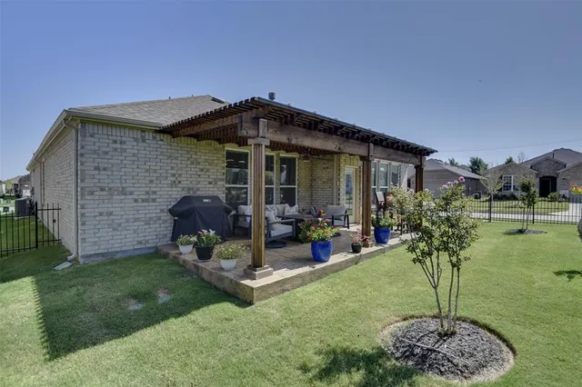 $489,900 | 1236 Cornerstone Drive, Aubrey, TX 76227