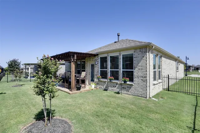 $489,900 | 1236 Cornerstone Drive, Aubrey, TX 76227