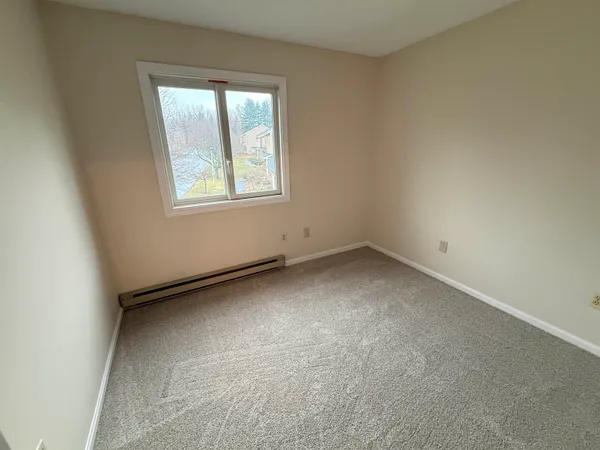 $3,000 | L4 Stonehedge Drive, Unit L4, South Burlington, VT 05403