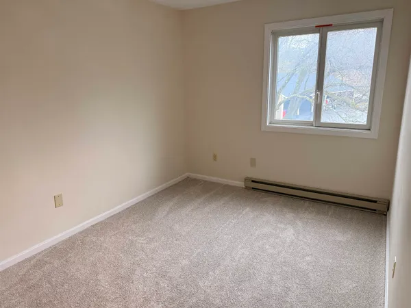 $3,000 | L4 Stonehedge Drive, Unit L4, South Burlington, VT 05403