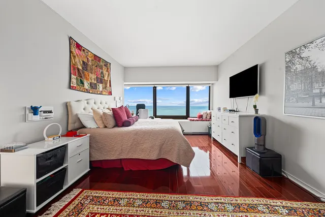 $560,000 | 175 East Delaware Place, Unit 6706, Chicago, IL 60611