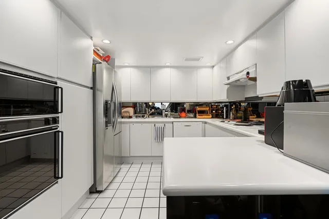 $560,000 | 175 East Delaware Place, Unit 6706, Chicago, IL 60611