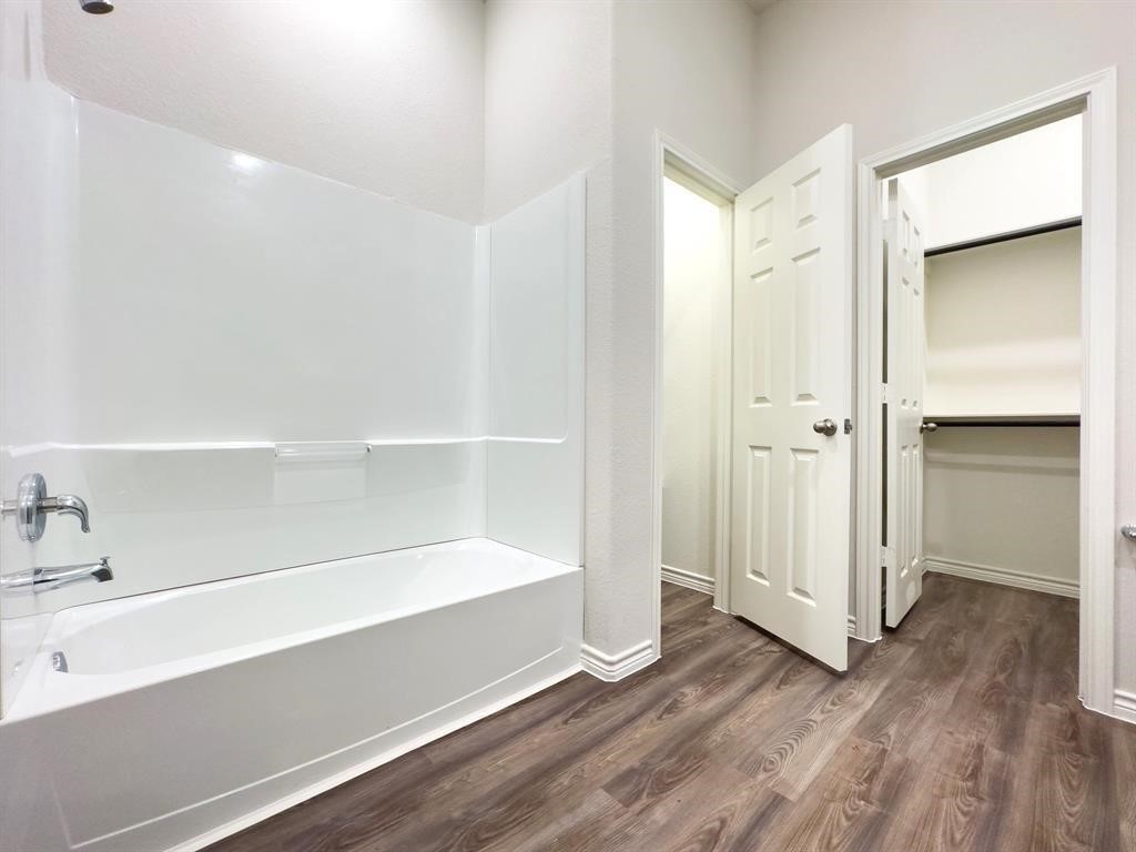 306 Helen Street Cleveland, TX 77328 - Photo 6 of 13