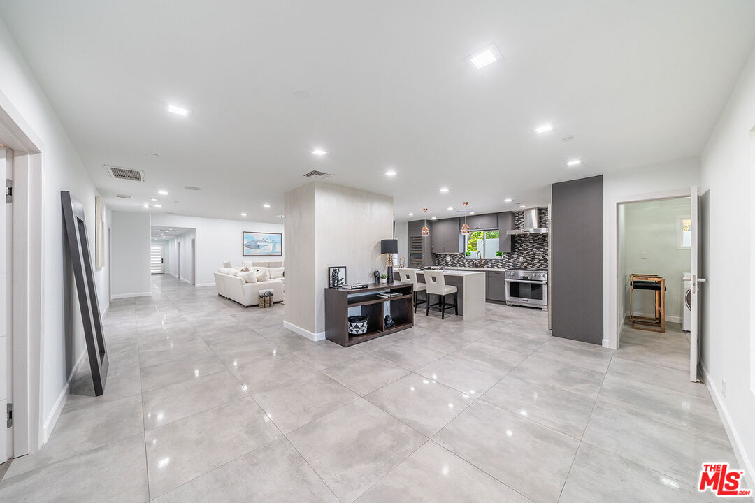 5010 Fulton Avenue Sherman Oaks, CA 91423 - Photo 14 of 55