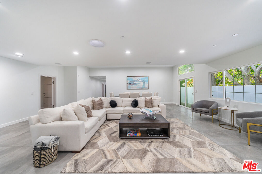 5010 Fulton Avenue Sherman Oaks, CA 91423 - Photo 21 of 55