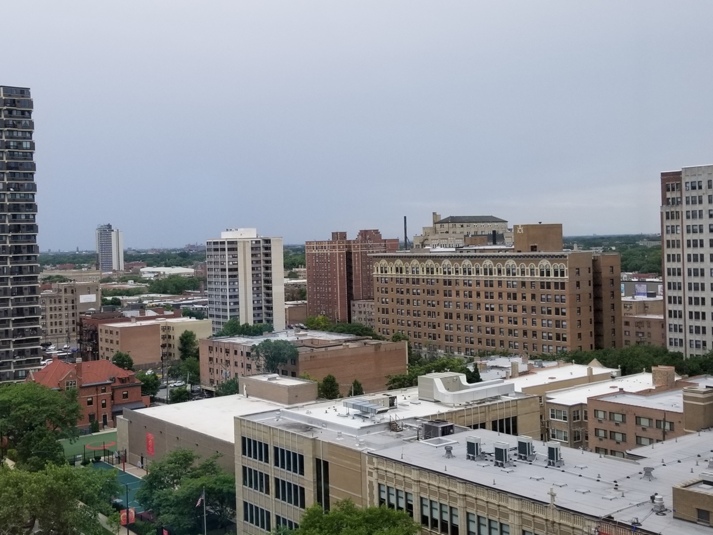 6301 North Sheridan Road, Unit 15G Chicago, IL 60660 - Photo 5 of 31