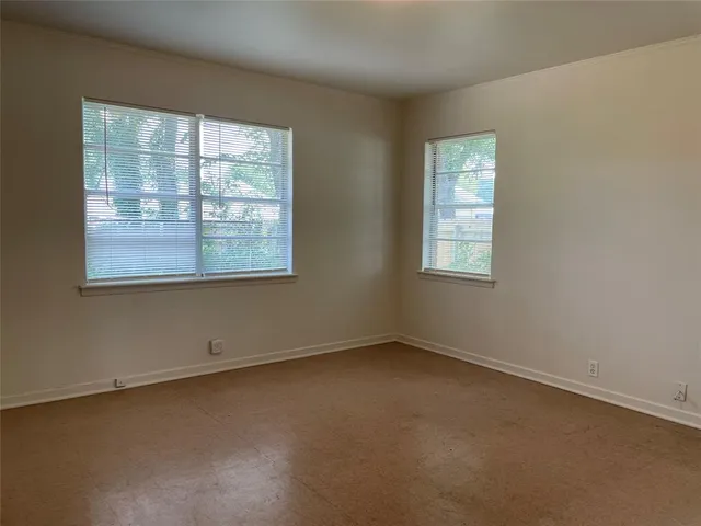 $1,595 | 202 North 5th Street, Midlothian, TX 76065