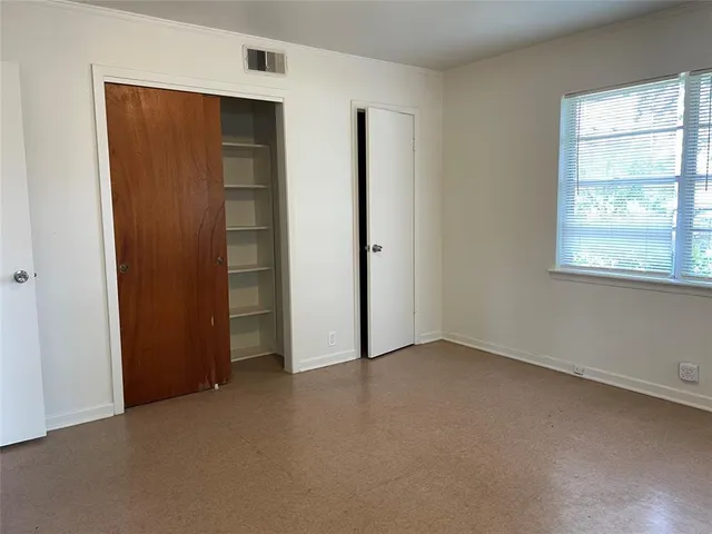 $1,595 | 202 North 5th Street, Midlothian, TX 76065