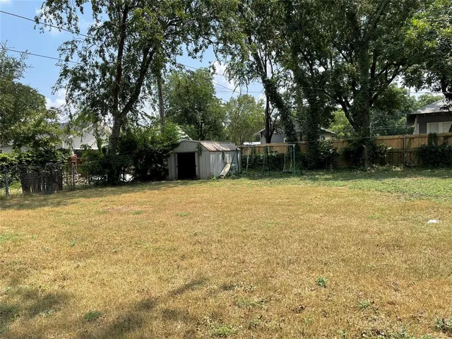 $1,595 | 202 North 5th Street, Midlothian, TX 76065